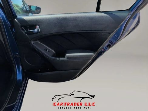 Used 2018 Kia Forte S FWD image 17