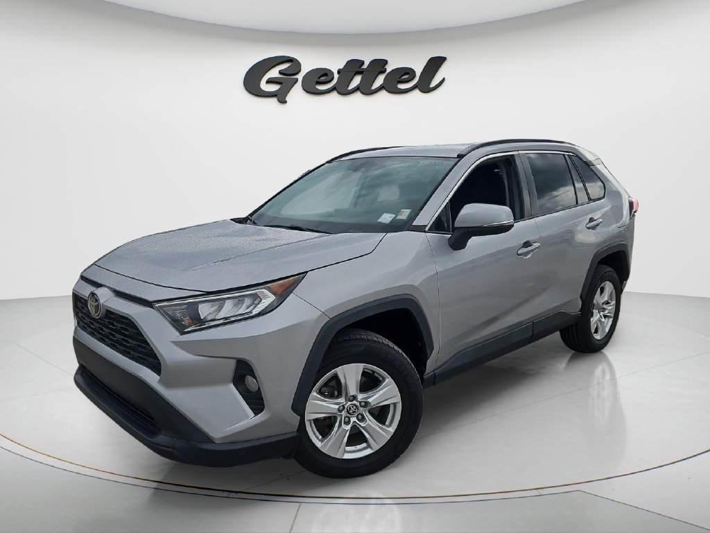Certified 2021 Toyota RAV4 XLE w/ Convenience Package FWD image 1