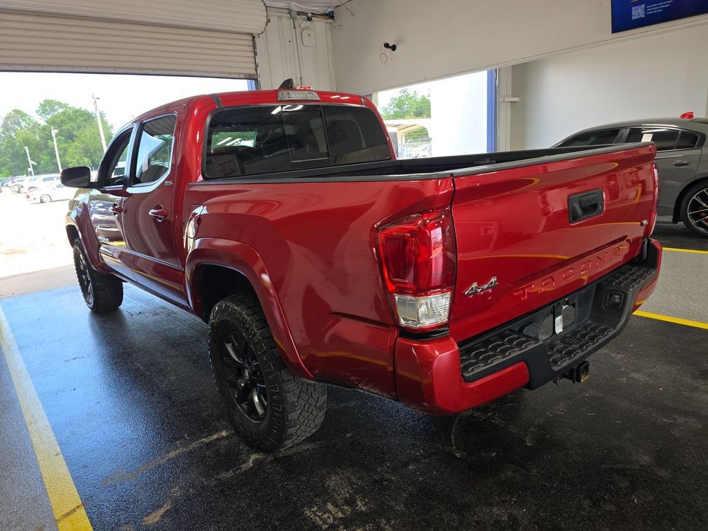 Used 2023 Toyota Tacoma SR5 w/ Technology Package AWD/4WD image 6