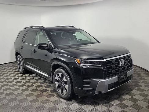 New 2026 Honda Pilot Touring image 1