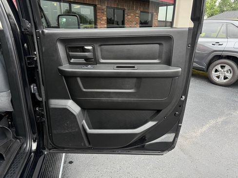 Used 2019 RAM 1500 Tradesman w/ Chrome Plus Package RWD image 21