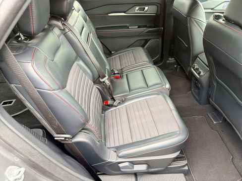 Certified 2025 Ford Explorer ST-Line w/ ST-Line Street Pack AWD/4WD image 28