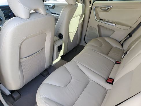 Used 2013 Volvo XC60 3.2 FWD image 25