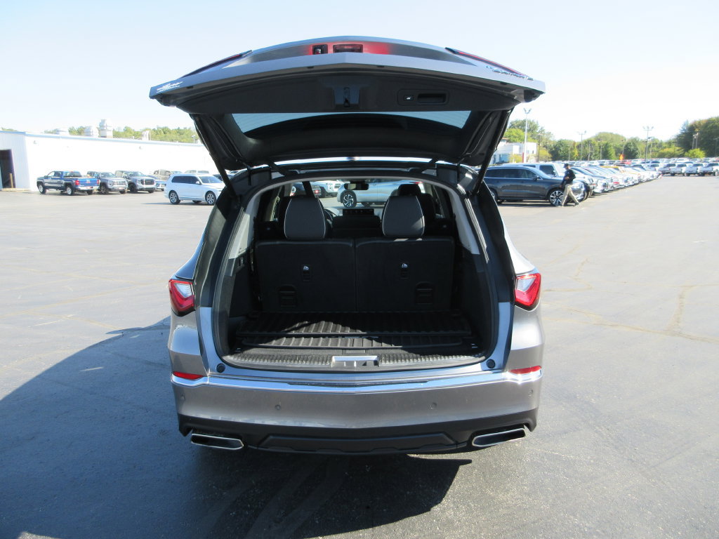 Used 2023 Acura MDX w/ Advance Package AWD/4WD image 8