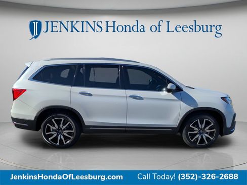Used 2021 Honda Pilot Touring image 3