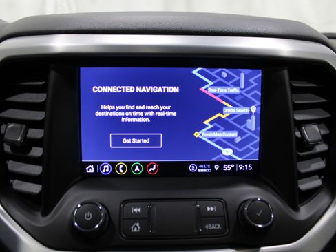 Used 2023 GMC Acadia SLT w/ Elevation Edition image 18