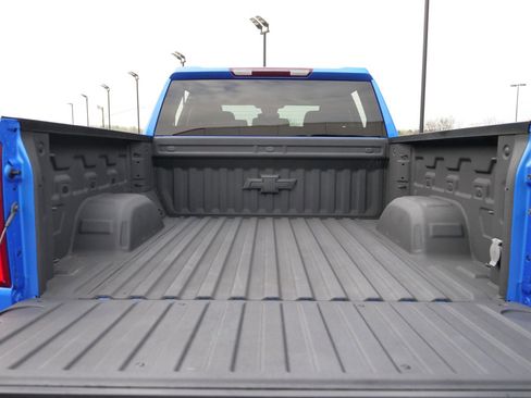 Used 2025 Chevrolet Silverado 1500 RST AWD/4WD image 33