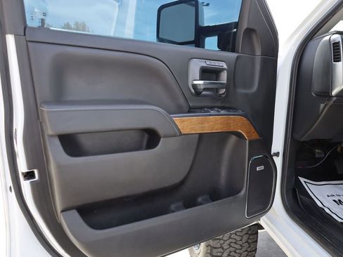 Used 2018 Chevrolet Silverado 2500 LTZ w/ Duramax Plus Package AWD/4WD image 10