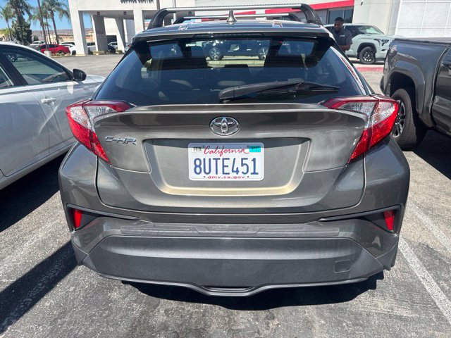 Used 2021 Toyota C-HR XLE FWD image 5