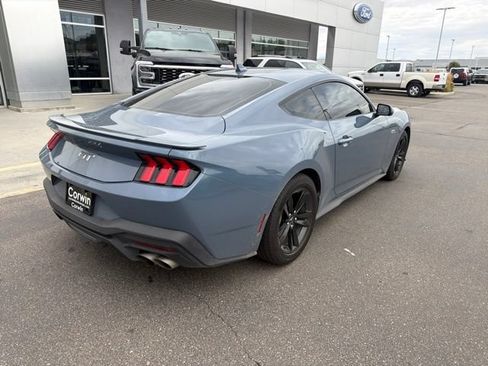 Used 2025 Ford Mustang GT RWD image 7