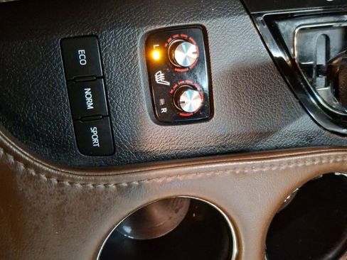 Used 2015 Toyota Avalon XLE image 27