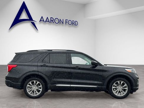 Used 2024 Ford Explorer XLT w/ Equipment Group 202A image 6