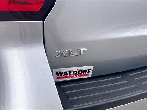 Used 2024 Ford Expedition XLT image 10