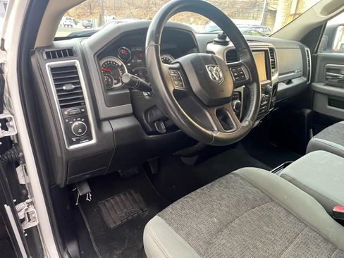 Used 2019 RAM 1500 Big Horn RWD image 23