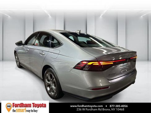 Used 2023 Honda Accord EX image 6