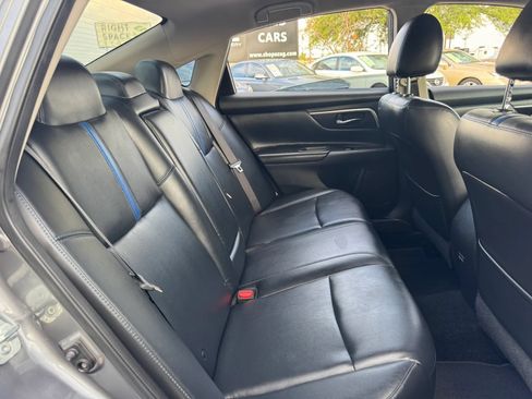 Used 2018 Nissan Altima 2.5 SR w/ SR Midnight Edition FWD image 28
