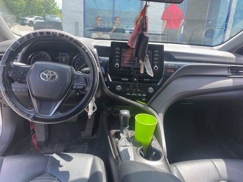 Used 2021 Toyota Camry SE FWD image 8