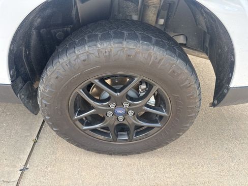 Used 2025 Ford Maverick XL image 12