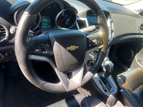 Used 2011 Chevrolet Cruze LT image 18
