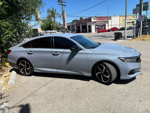 Used 2021 Honda Accord Sport Special Edition image 4
