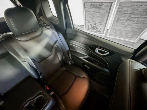 Used 2022 Jeep Compass Altitude image 14