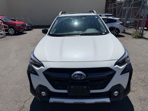 Used 2023 Subaru Outback Limited AWD/4WD image 2