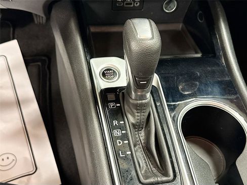 Used 2024 Nissan Altima 2.5 SV FWD image 16