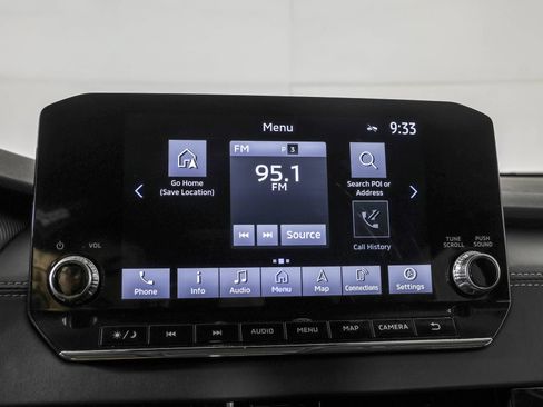 Used 2024 Mitsubishi Outlander AWD image 26