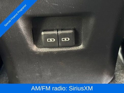 Used 2022 Toyota RAV4 XLE AWD/4WD image 24