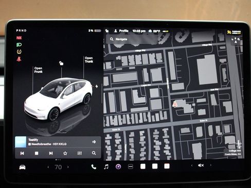 Used 2022 Tesla Model Y Long Range image 24