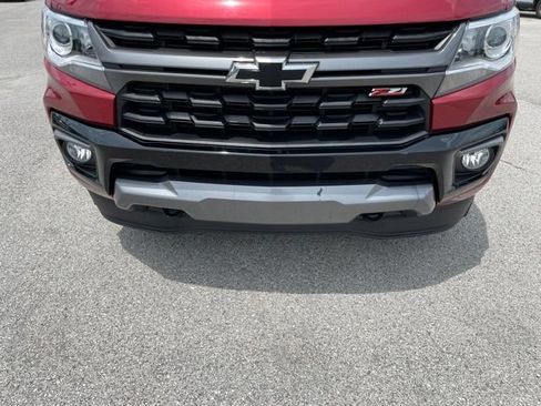 Used 2021 Chevrolet Colorado Z71 AWD/4WD image 4
