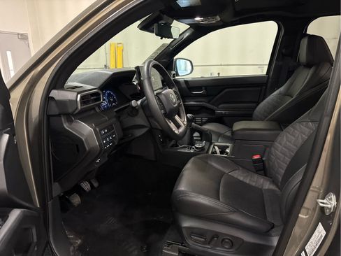 Used 2024 Toyota Tacoma TRD Off-Road w/ TRD Off Road Premium Package AWD/4WD image 9