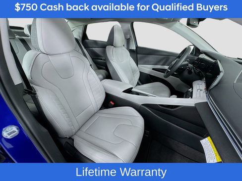 New 2025 Hyundai Elantra Limited image 30