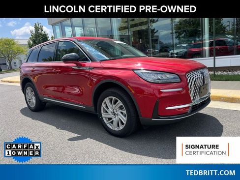 Certified 2025 Lincoln Corsair AWD image 1