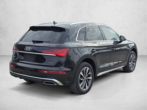 Certified 2023 Audi Q5 2.0T Premium w/ Convenience Package image 5