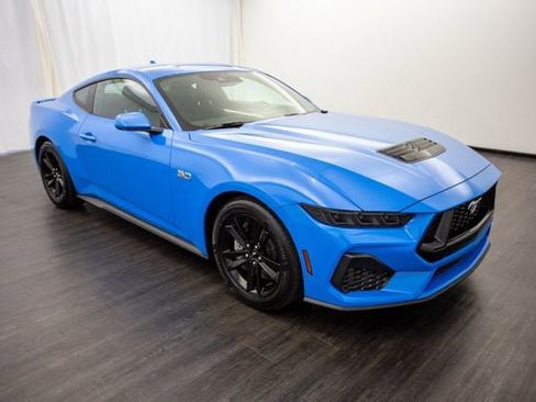 Used 2025 Ford Mustang GT image 2