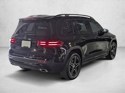 Used 2026 Mercedes-Benz GLB 250 image 8