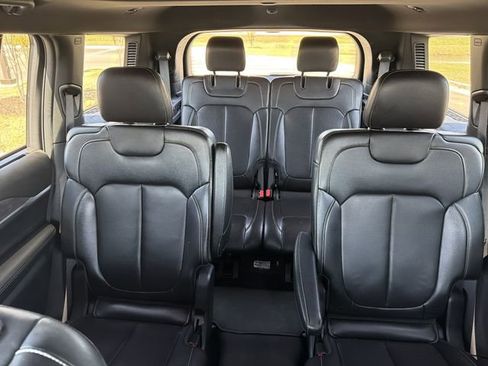 Used 2024 Jeep Grand Cherokee L Limited w/ Luxury Tech Group II image 25