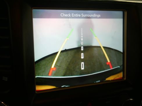 Used 2017 Jeep Grand Cherokee Limited w/ Trailer Tow Group IV image 33