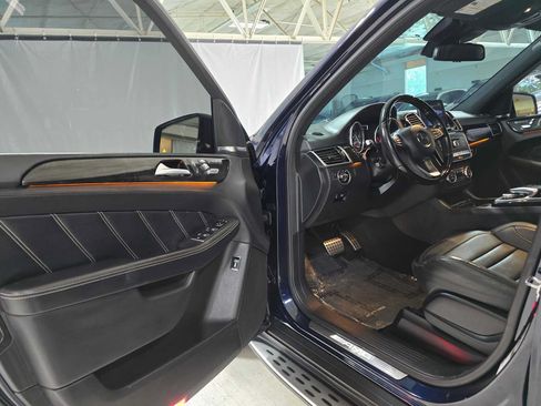 Used 2018 Mercedes-Benz GLE 63 AMG 4MATIC image 17