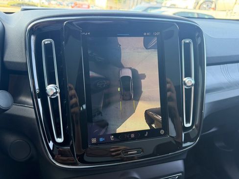 Used 2023 Volvo C40 P8 Recharge Ultimate w/ Protection Package Premier image 27