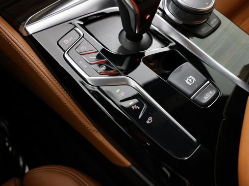 Used 2019 BMW M5 w/ Executive Package image 30