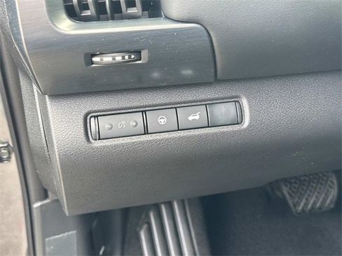 New 2025 Nissan Pathfinder SL image 27