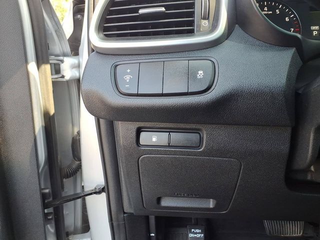 Used 2019 Kia Sorento L FWD image 15