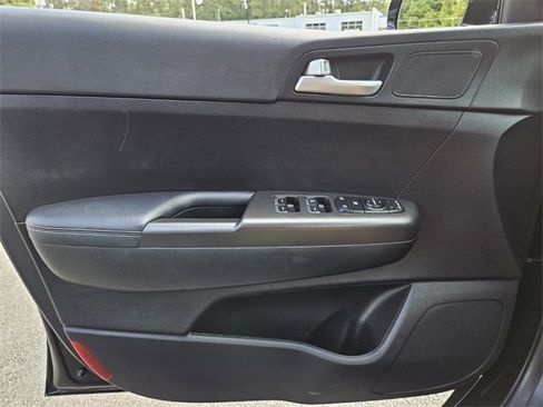 Used 2021 Kia Sportage LX w/ LX AWD Popular Package image 30