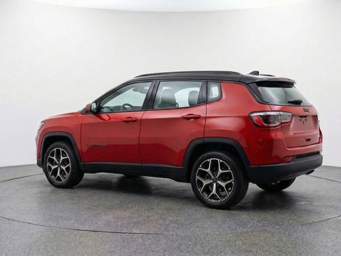Used 2025 Jeep Compass Limited AWD/4WD image 6