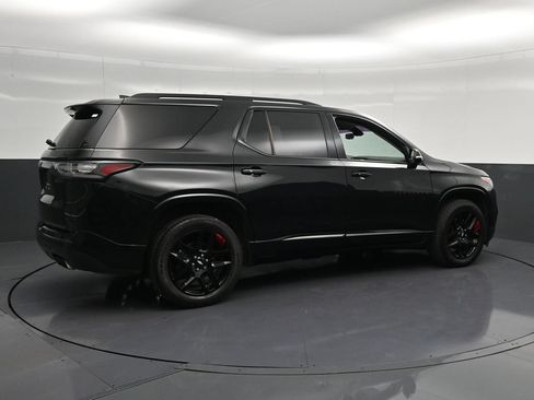 Used 2020 Chevrolet Traverse Premier w/ Redline Edition FWD image 3