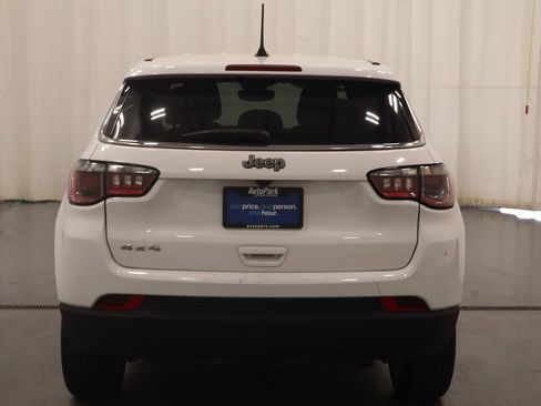Used 2023 Jeep Compass Sport AWD/4WD image 9