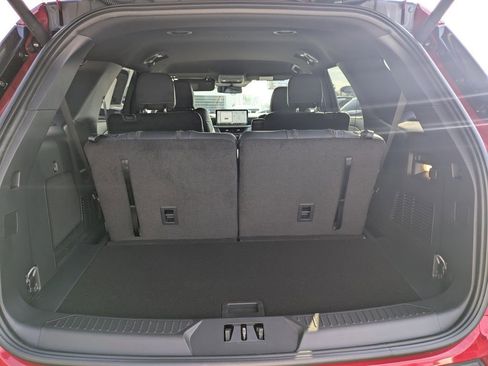 New 2026 Ford Explorer ST-Line w/ ST-Line Street Pack image 13