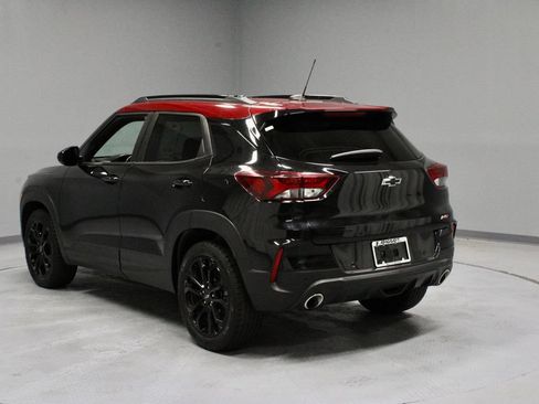 Used 2021 Chevrolet TrailBlazer RS w/ Technology Package AWD/4WD image 9